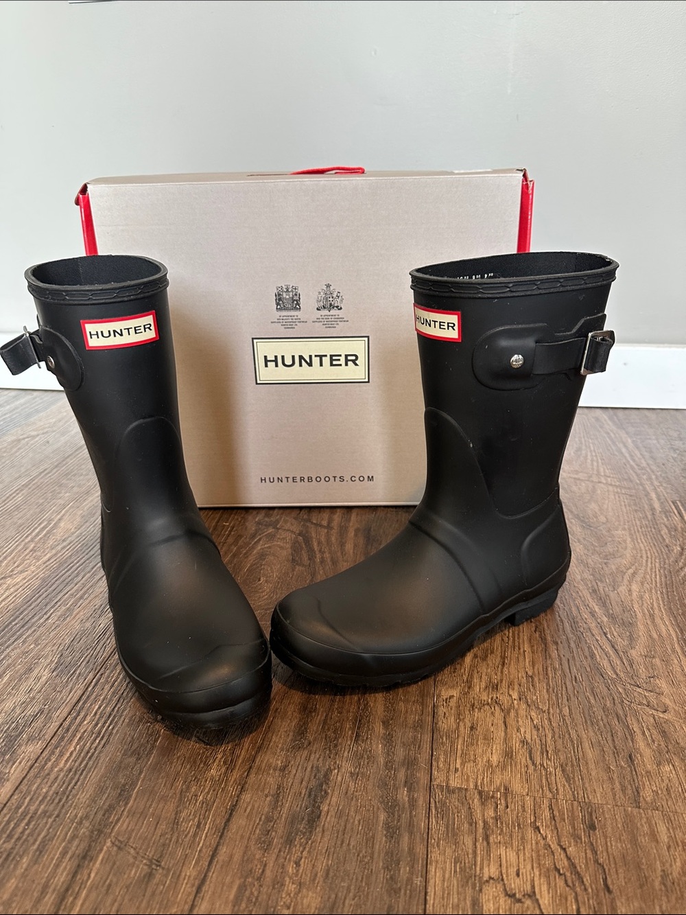 Hunter Men's Matte Black Short Rain Boots with Buckle